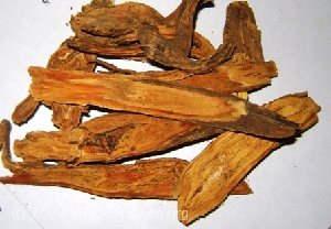 Tần giao trị phong thấp